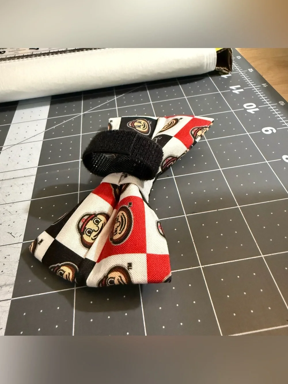Ohio State Buckeye Pet Bowtie (large)